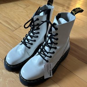 Doc marten platform boots, size 39 (US ladies 8, men’s 7) excellent condition.